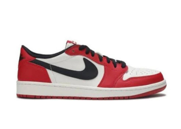 Air Jordan 1 Retro Low OG Chicago