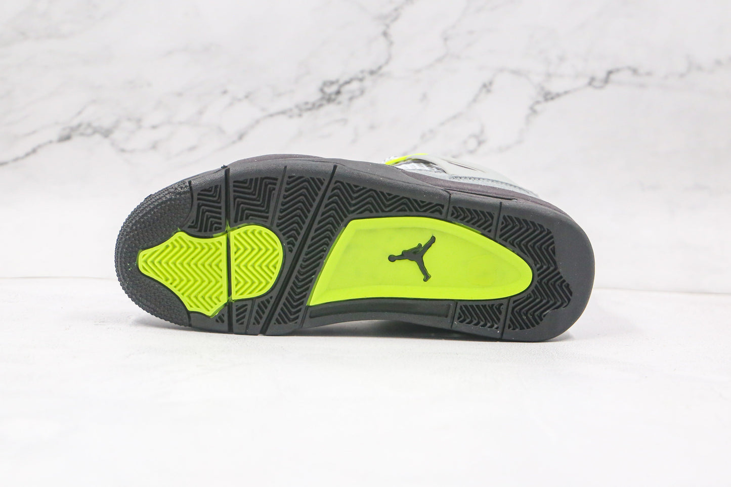Tênis Air Jordan 4 Retro "SE 95 Neon"