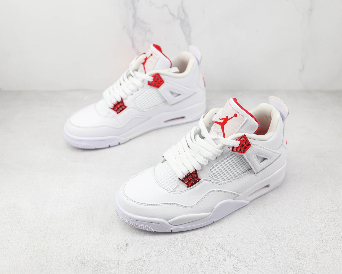 Tênis Air Jordan 4 Retro "Metallic Red"