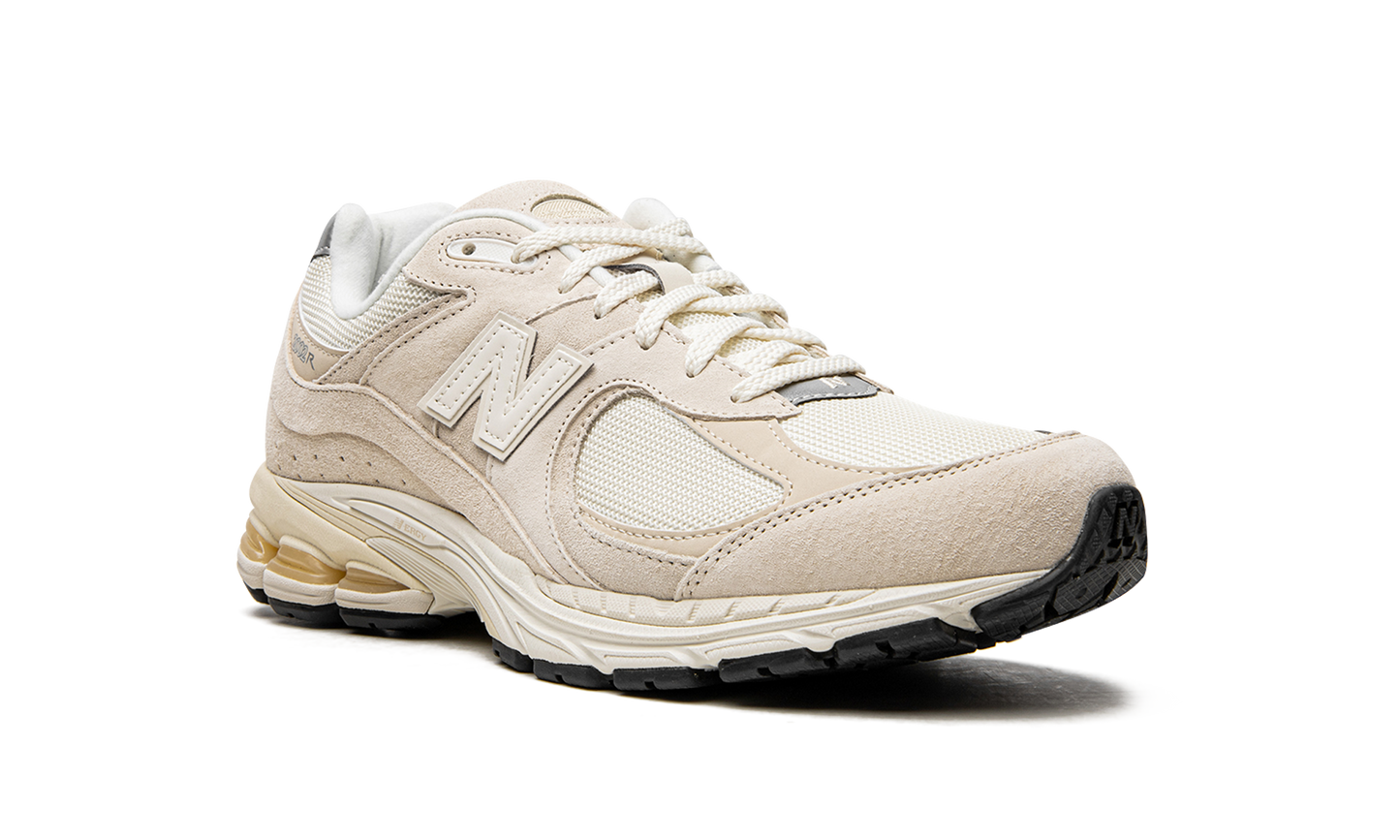 2002R "Calm Taupe"