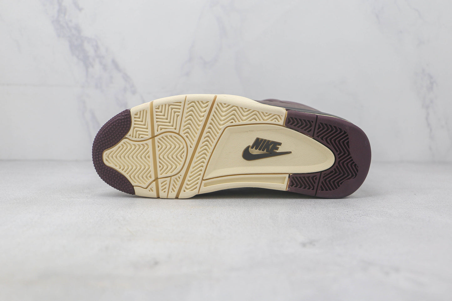 Tênis Air Jordan 4 Retro "A Ma Maniére Violet Ore"