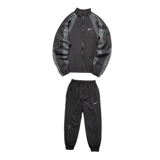 Conjunto Nike x NOCTA Woven "Preto e Cinza"