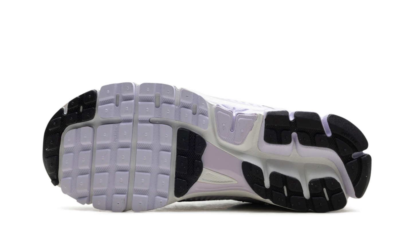Nike Zoom Vomero 5 "Photon Dust Summit White Metallic Silver"
