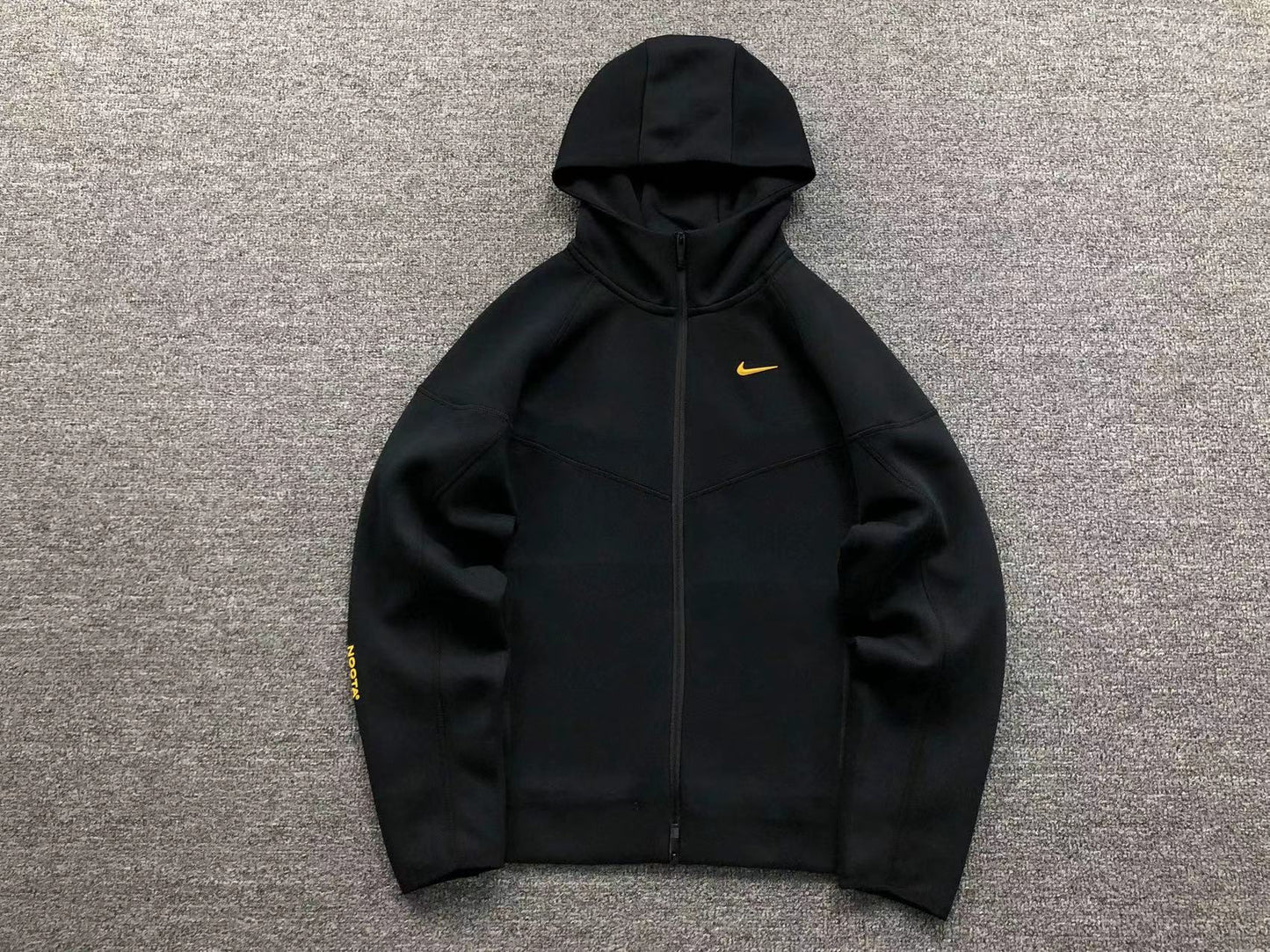 Nike x NOCTA Tech Fleece "Preto"