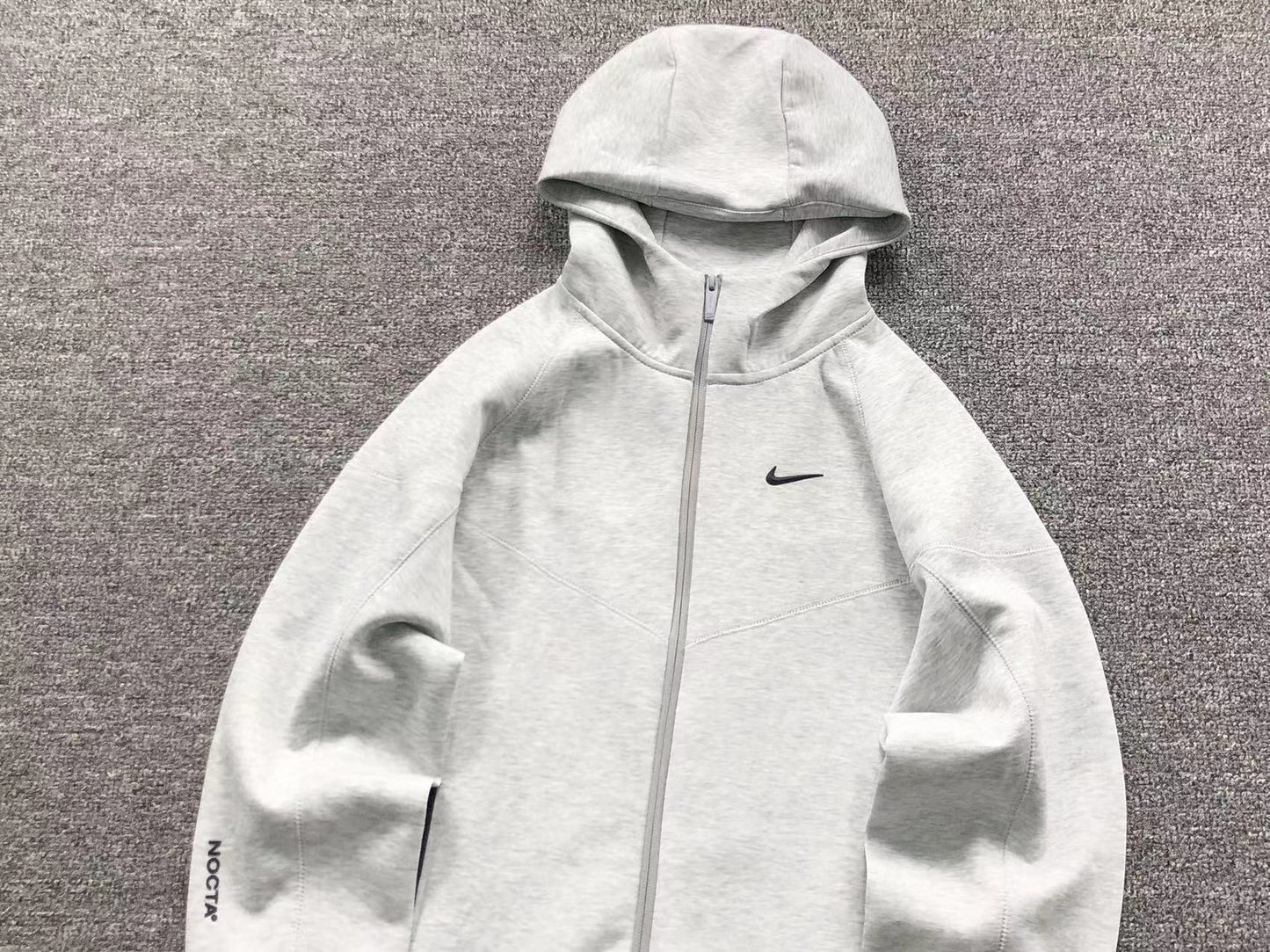 Nike x NOCTA Tech Fleece "Cinza"