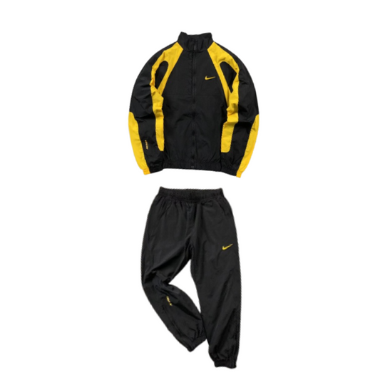 Conjunto Nike x NOCTA Woven "Amarelo e Preto"