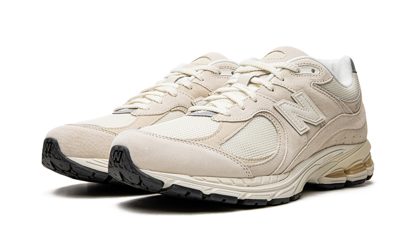 2002R "Calm Taupe"
