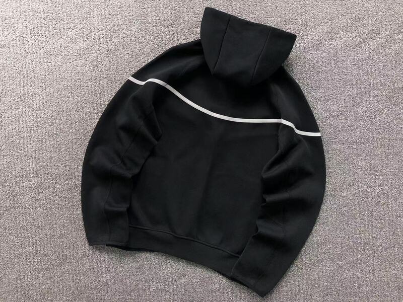Conjunto Nike Tech Fleece Preto Refletivo