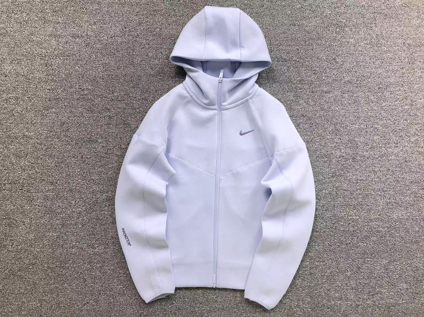 Nike x NOCTA Tech Fleece "Lilás"
