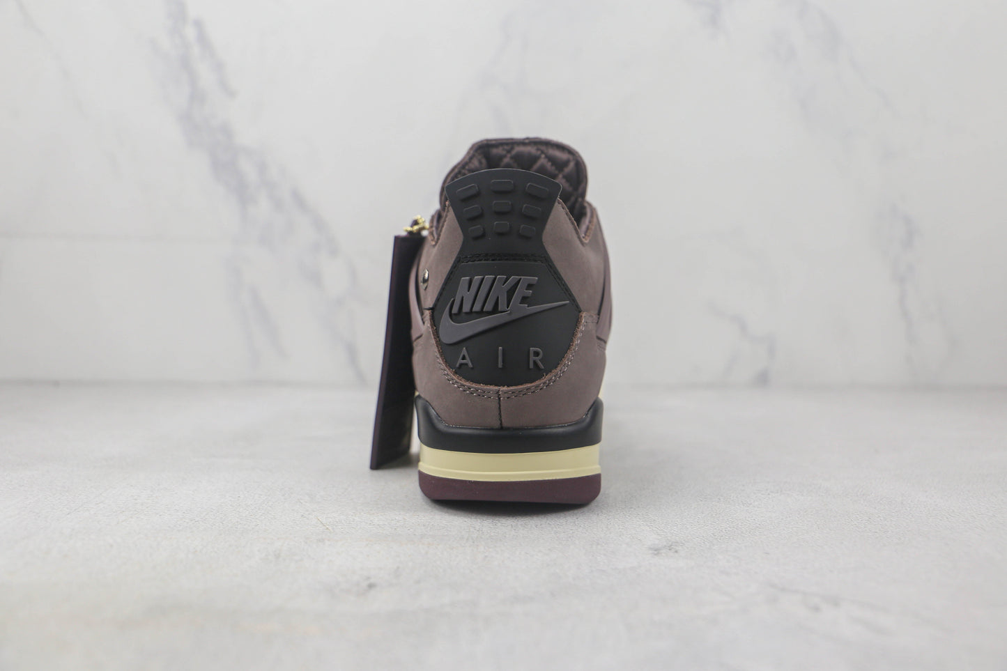 Tênis Air Jordan 4 Retro "A Ma Maniére Violet Ore"