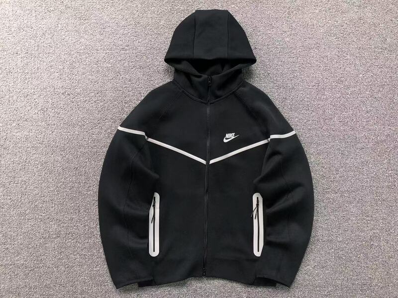 Conjunto Nike Tech Fleece Preto Refletivo