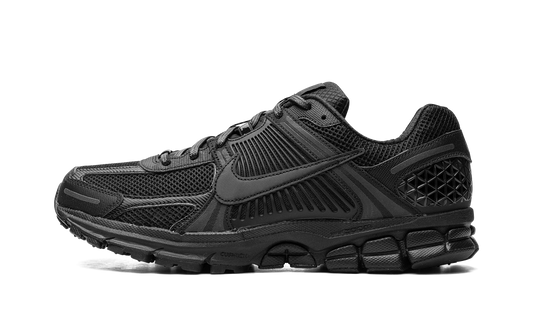 Nike Zoom Vomero 5 "Triple Black"