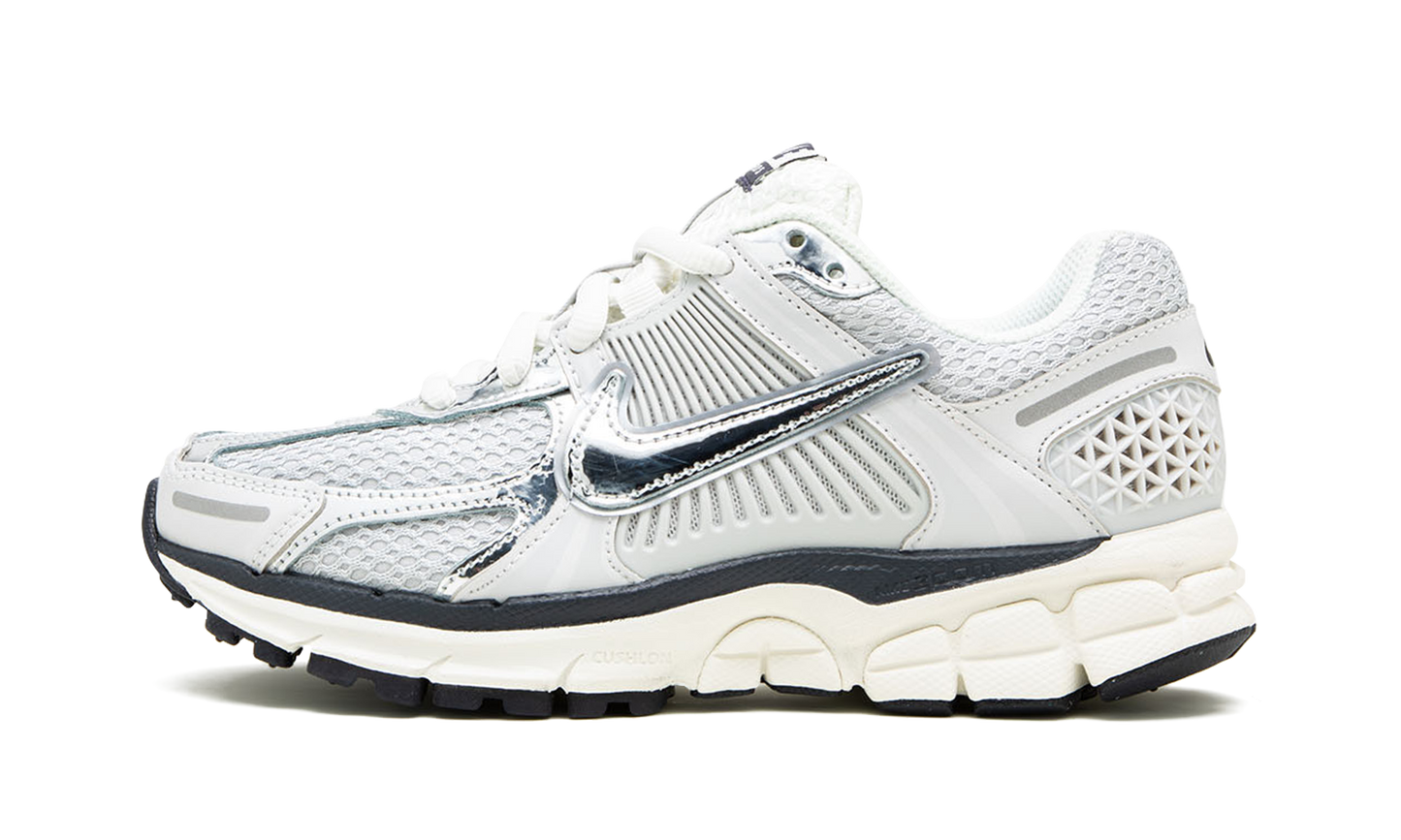 Nike Vomero 5 "Photon Dust"