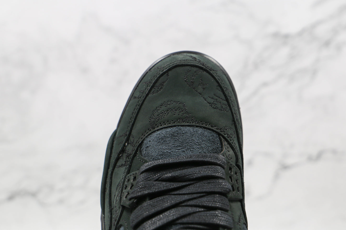 Tênis Air Jordan 4 Retro "Kaws Black"