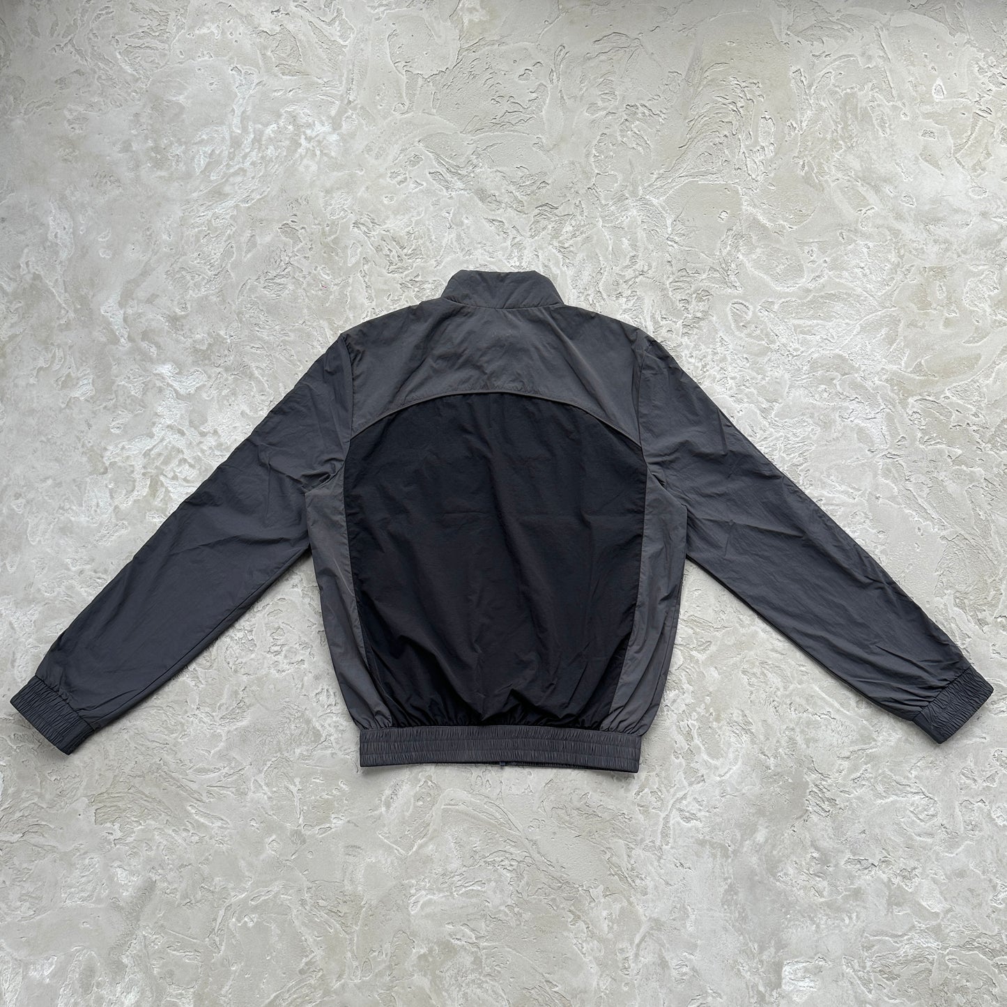 Conjunto Corta Vento SYNA World Preto e Azul