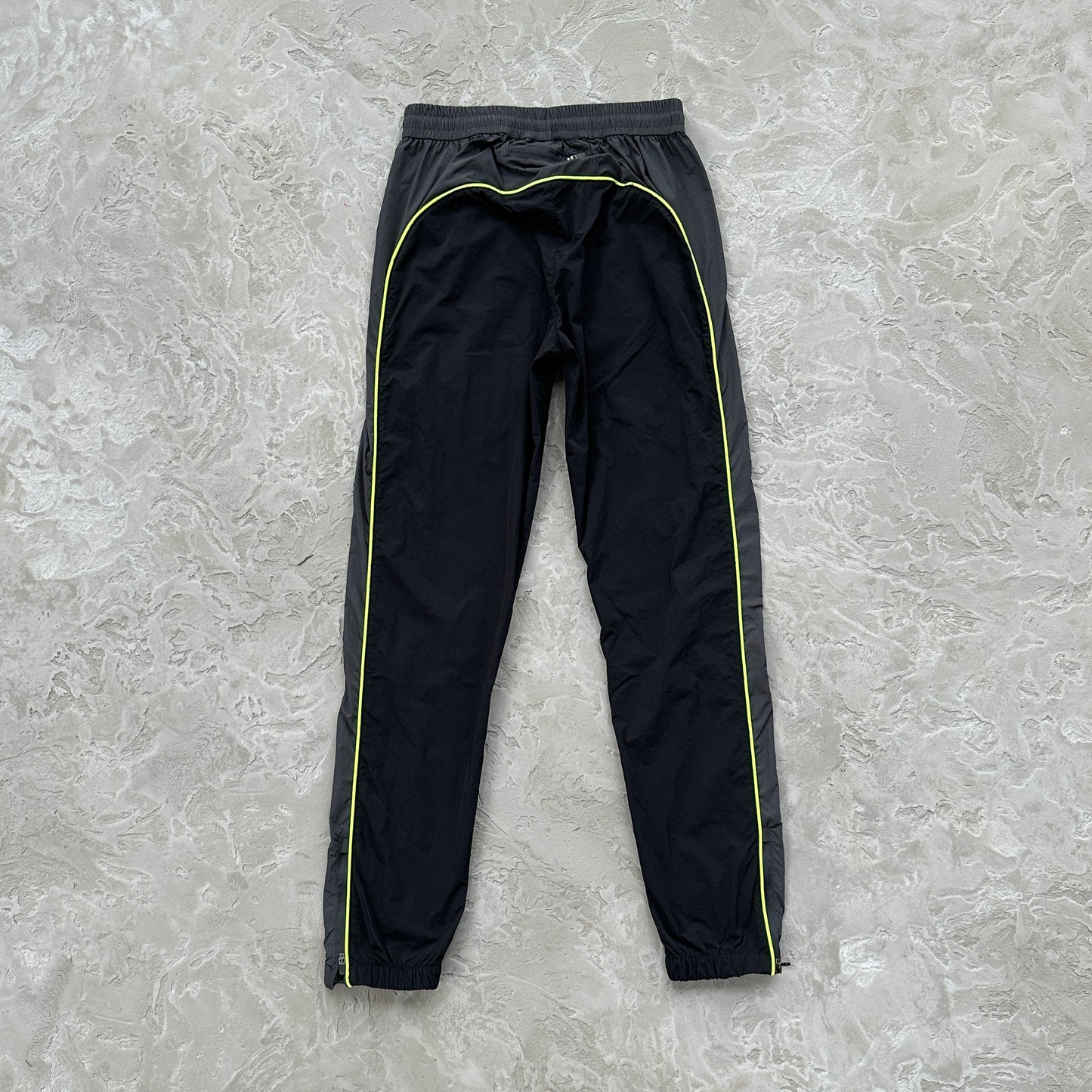 Conjunto Corta Vento SYNA World Preto e Verde