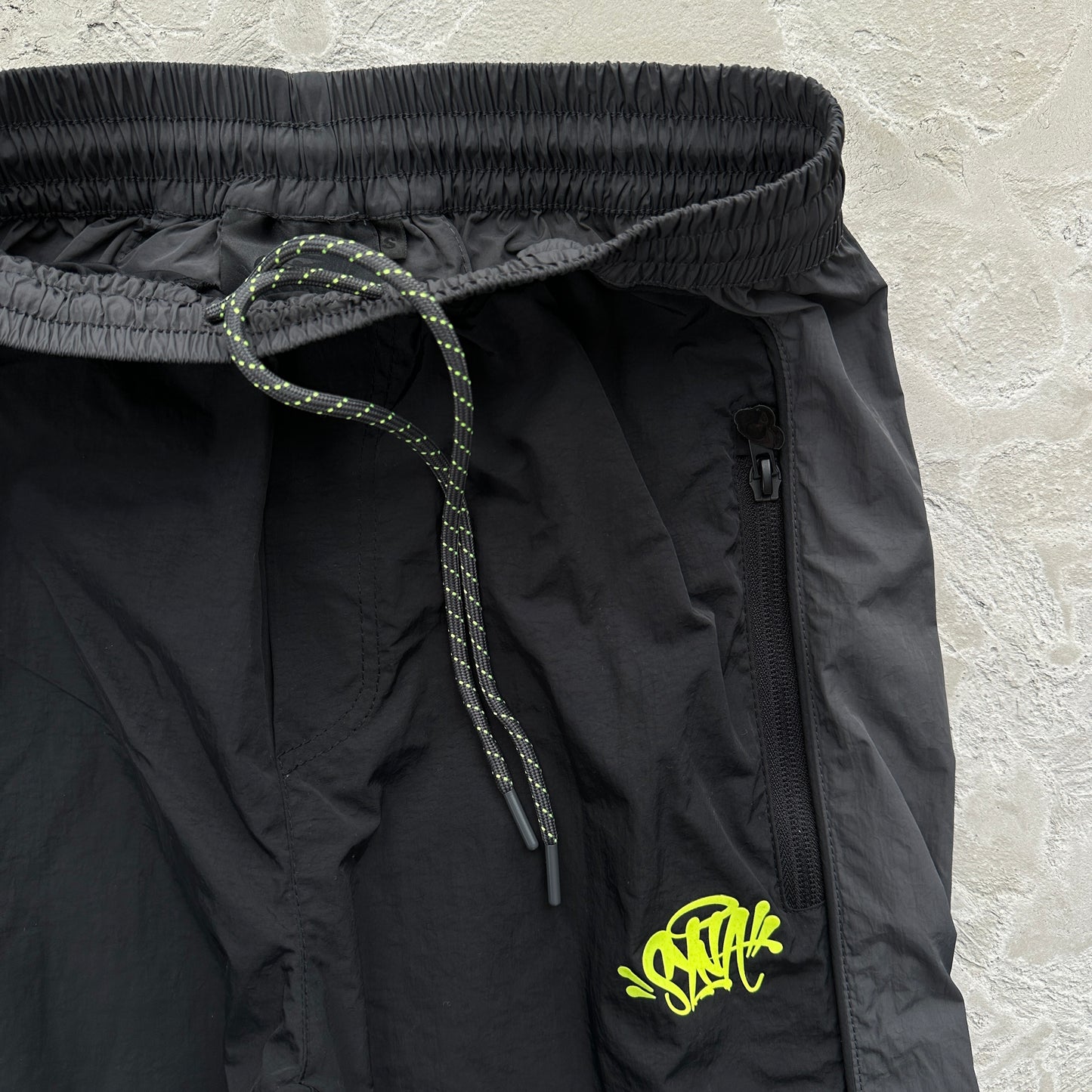 Conjunto Corta Vento SYNA World Preto e Verde