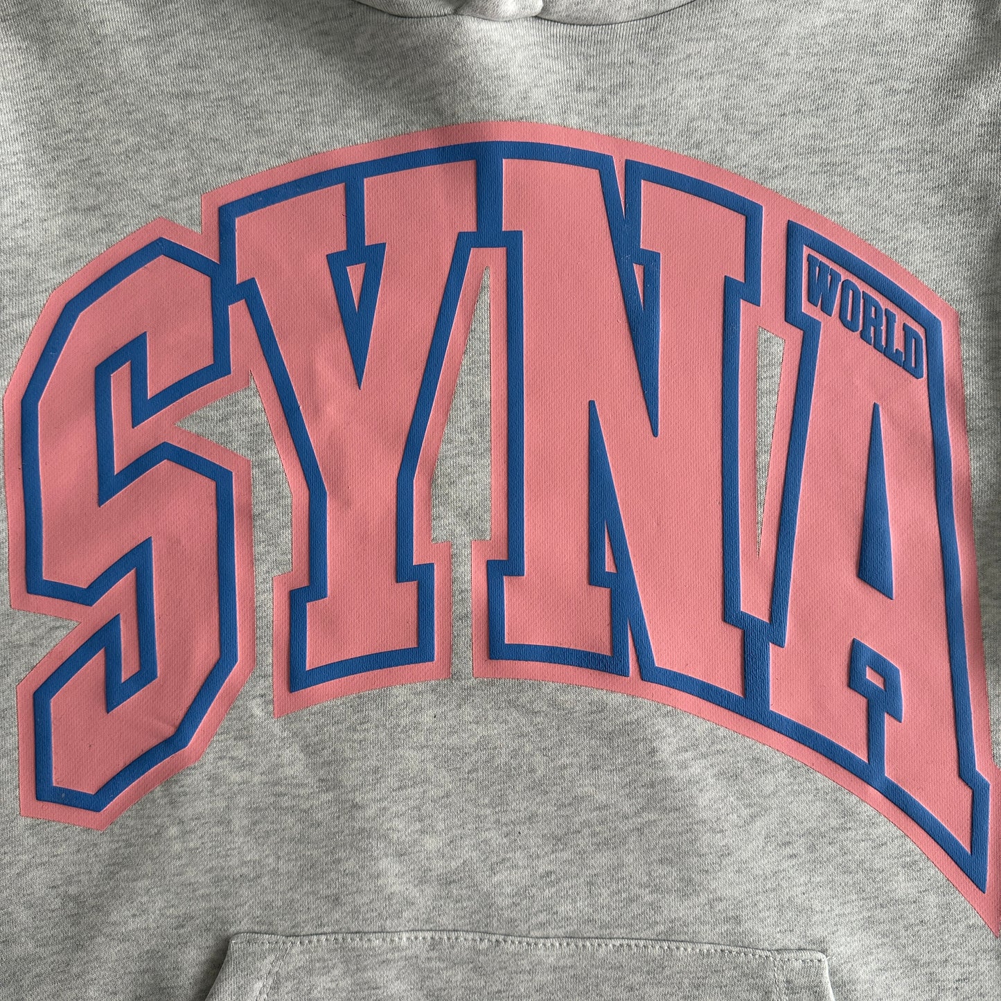 Conjunto SYNA World Cinza/Azul/Rosa