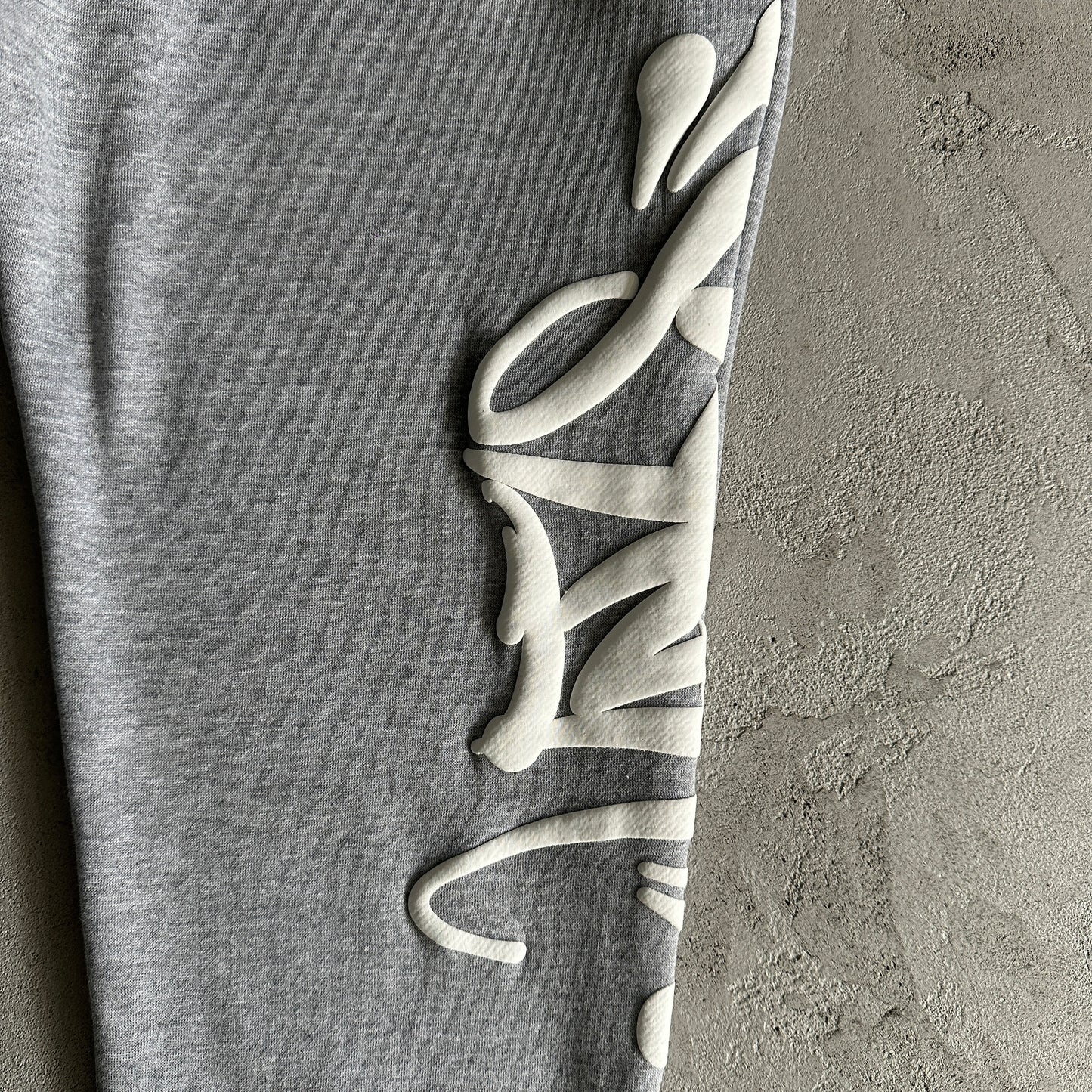 Conjunto SYNA World Cinza