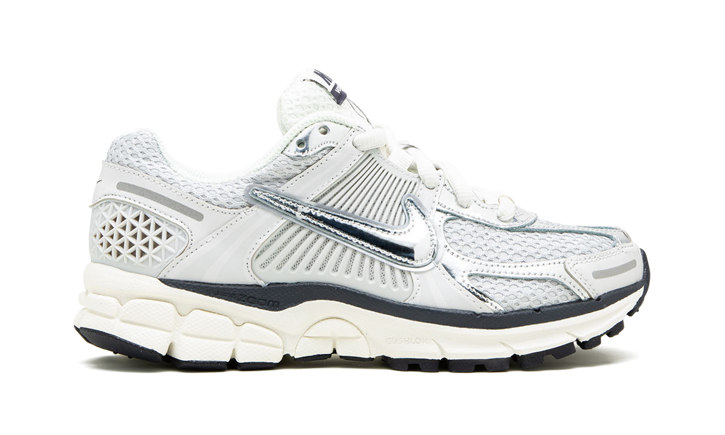 Nike Vomero 5 "Photon Dust"
