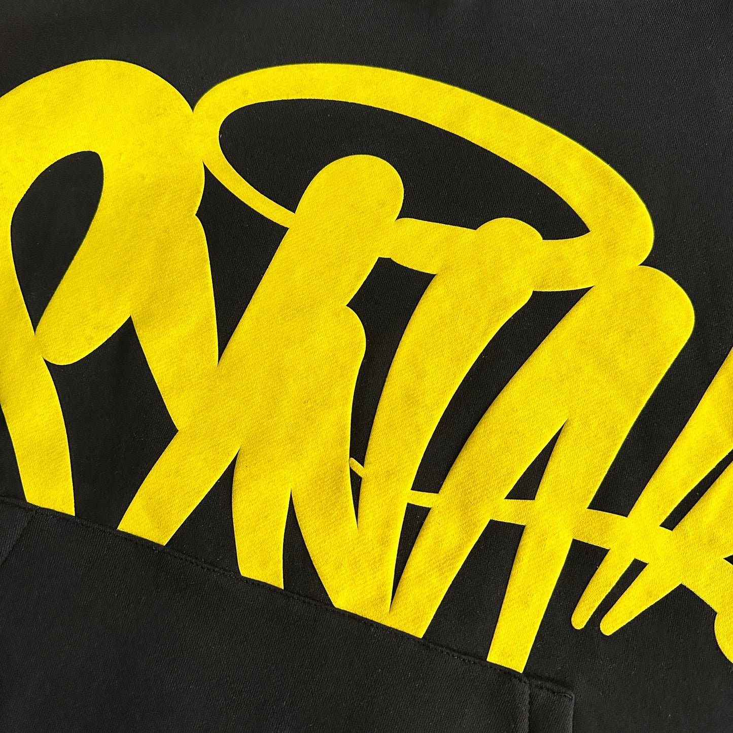 Conjunto SYNA World Preto e Amarelo