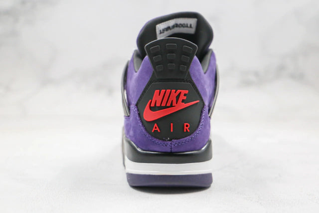 Tênis Air Jordan 4 Retro x Travis Scott Friends and Family Purple
