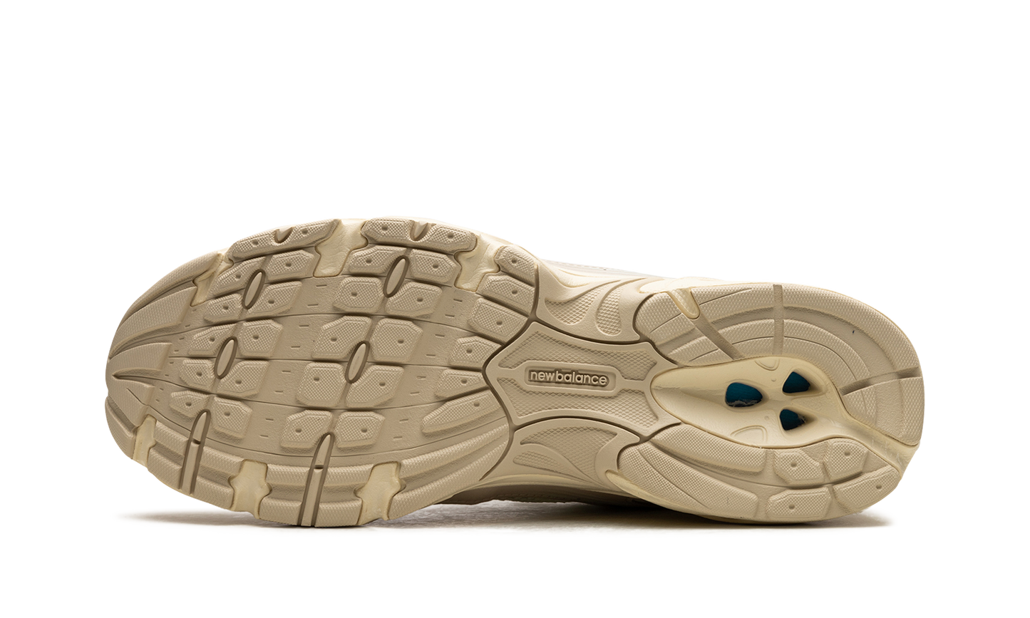 New Balance 530 "Beige / Angora"