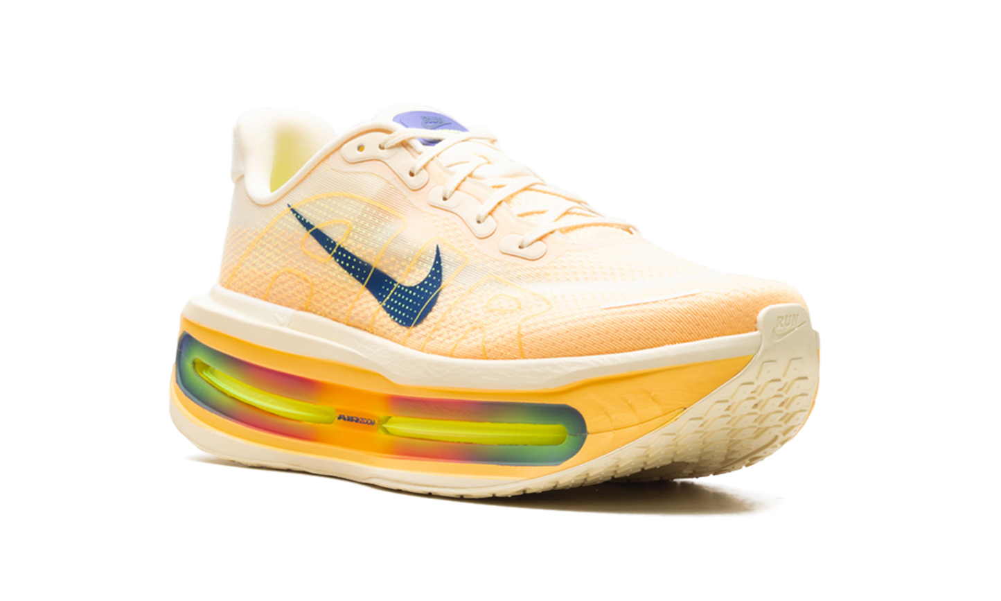 Nike Vomero Premium "Alabaster"