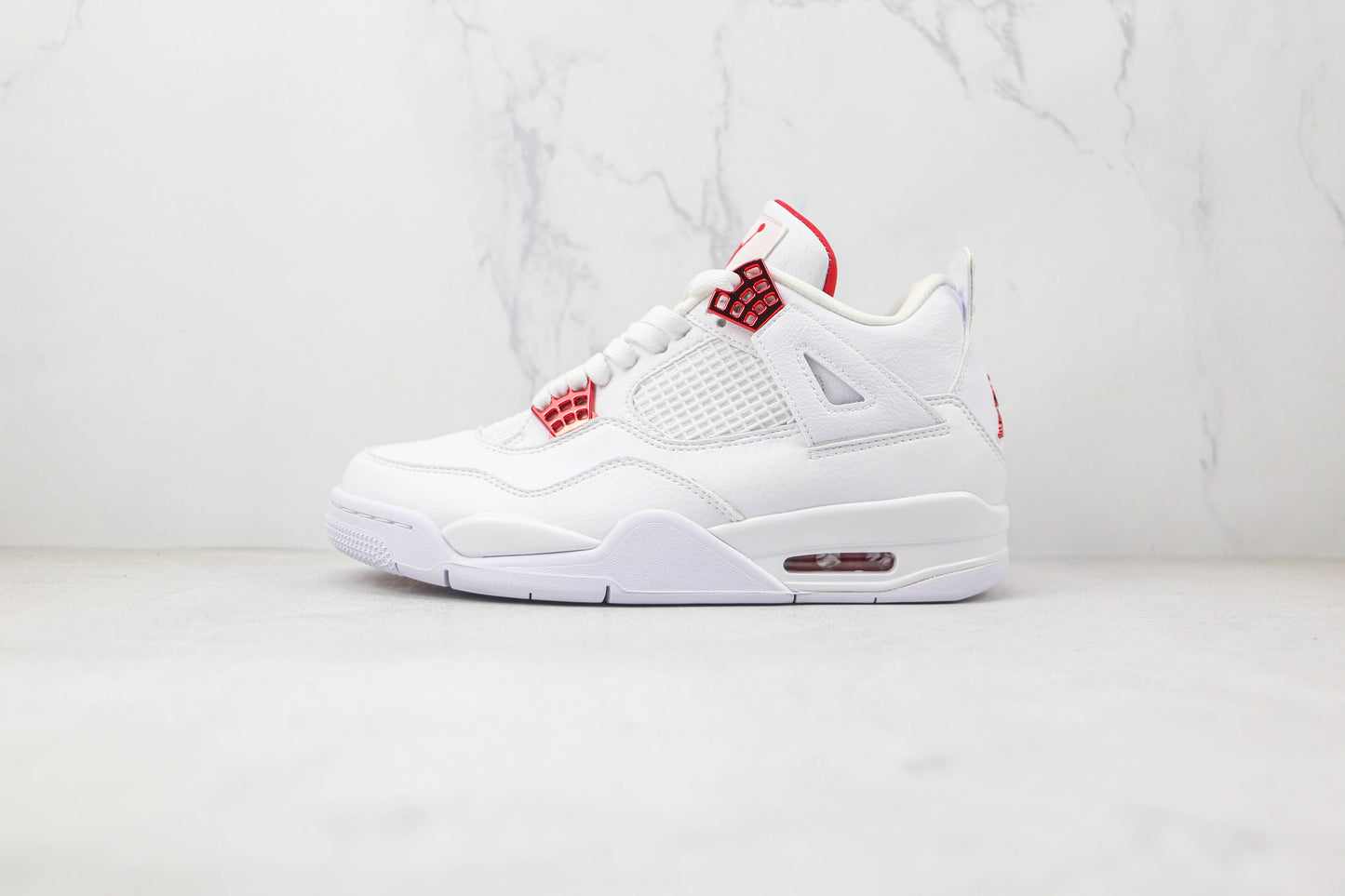 Tênis Air Jordan 4 Retro "Metallic Red"