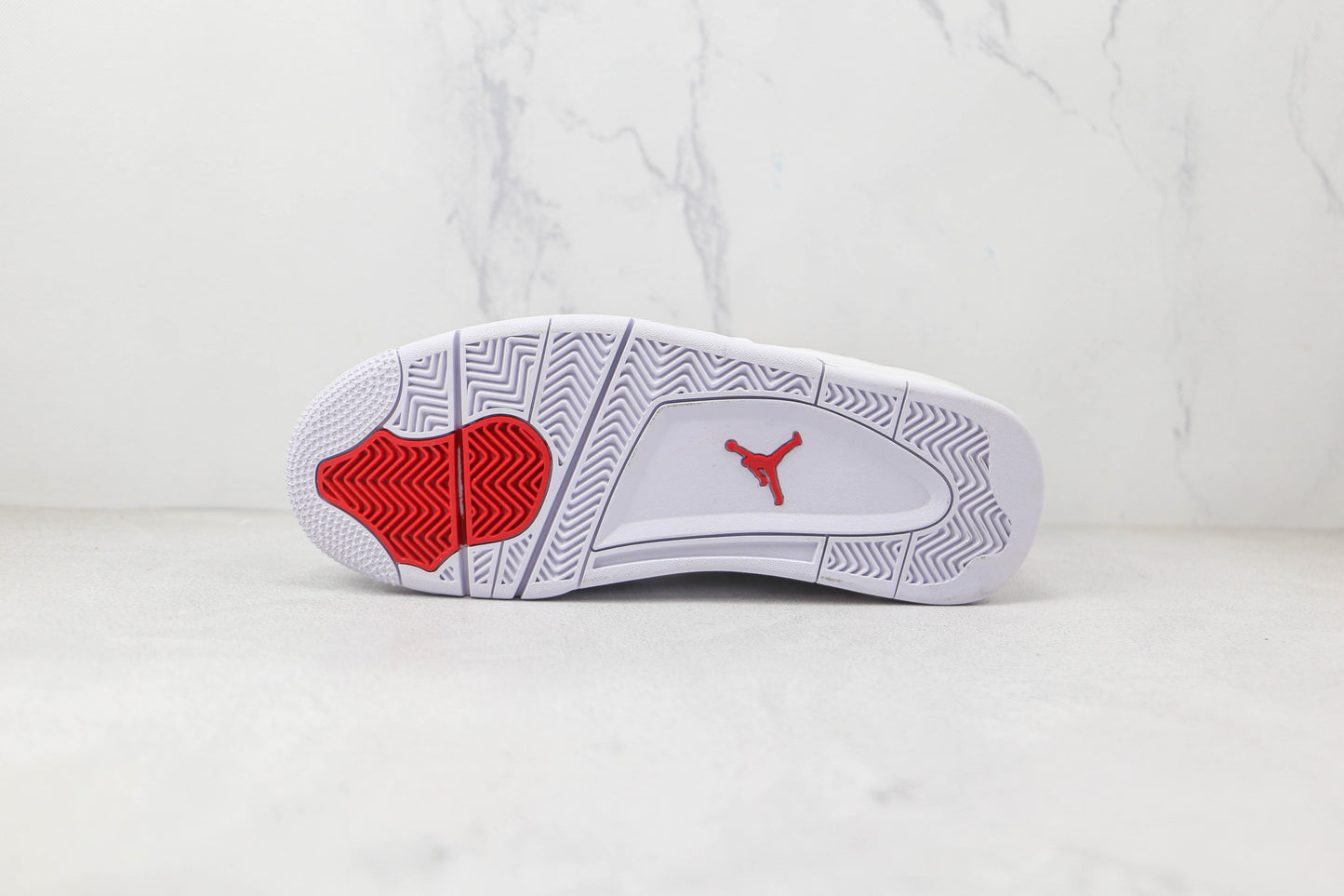 Tênis Air Jordan 4 Retro "Metallic Red"