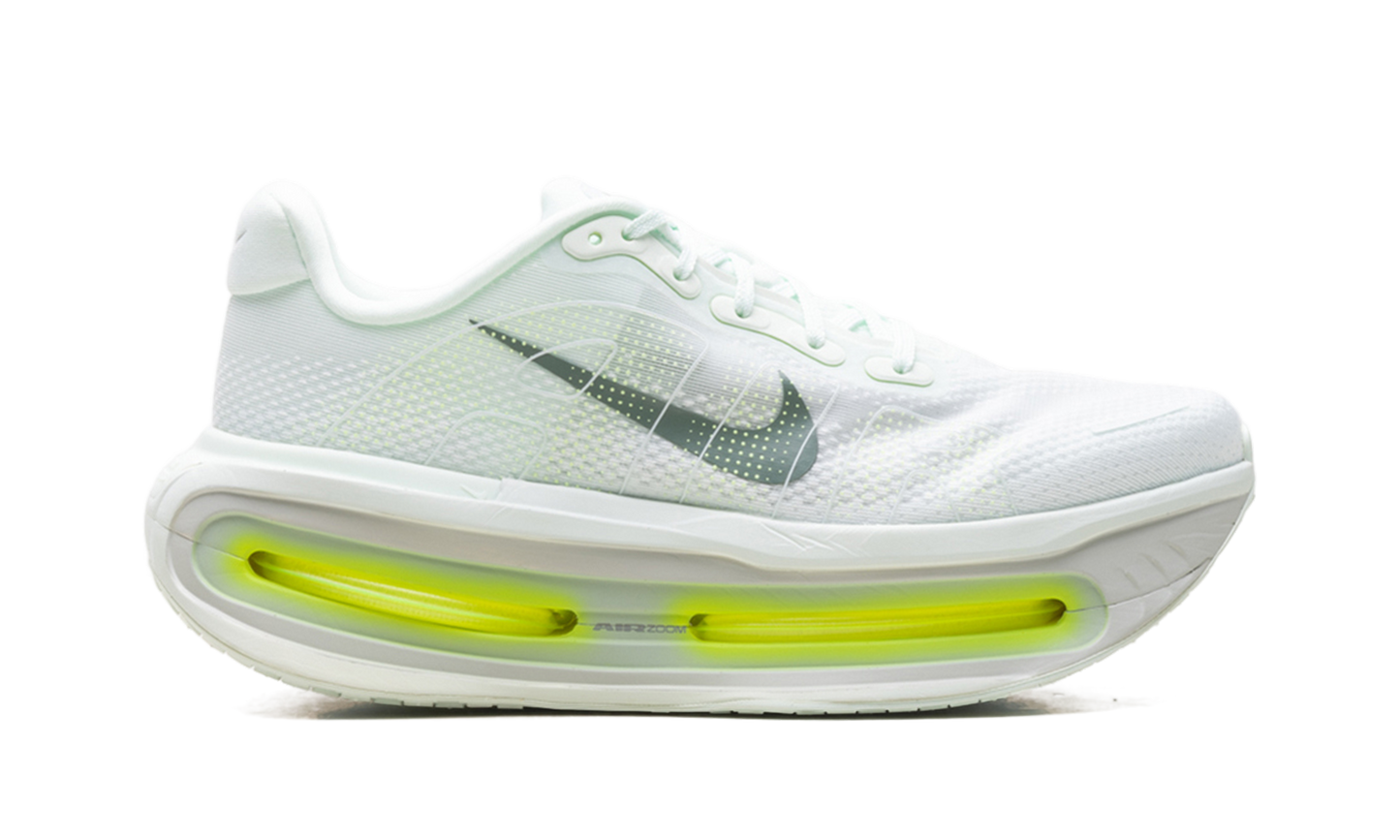 Vomero Premium "Barely Volt"