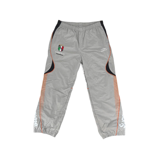 Conjunto Supreme X Umbro Cinza "Itália"