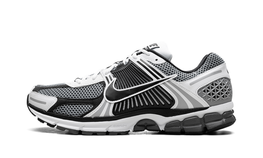 Nike Zoom Vomero 5 SE SP "Black / Metallic Silver"