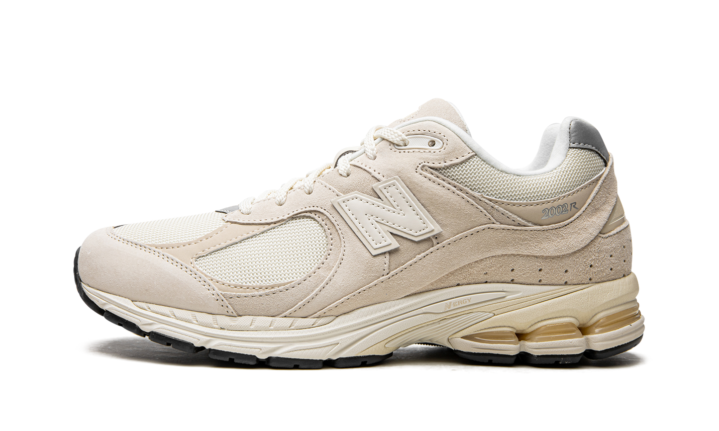 2002R "Calm Taupe"
