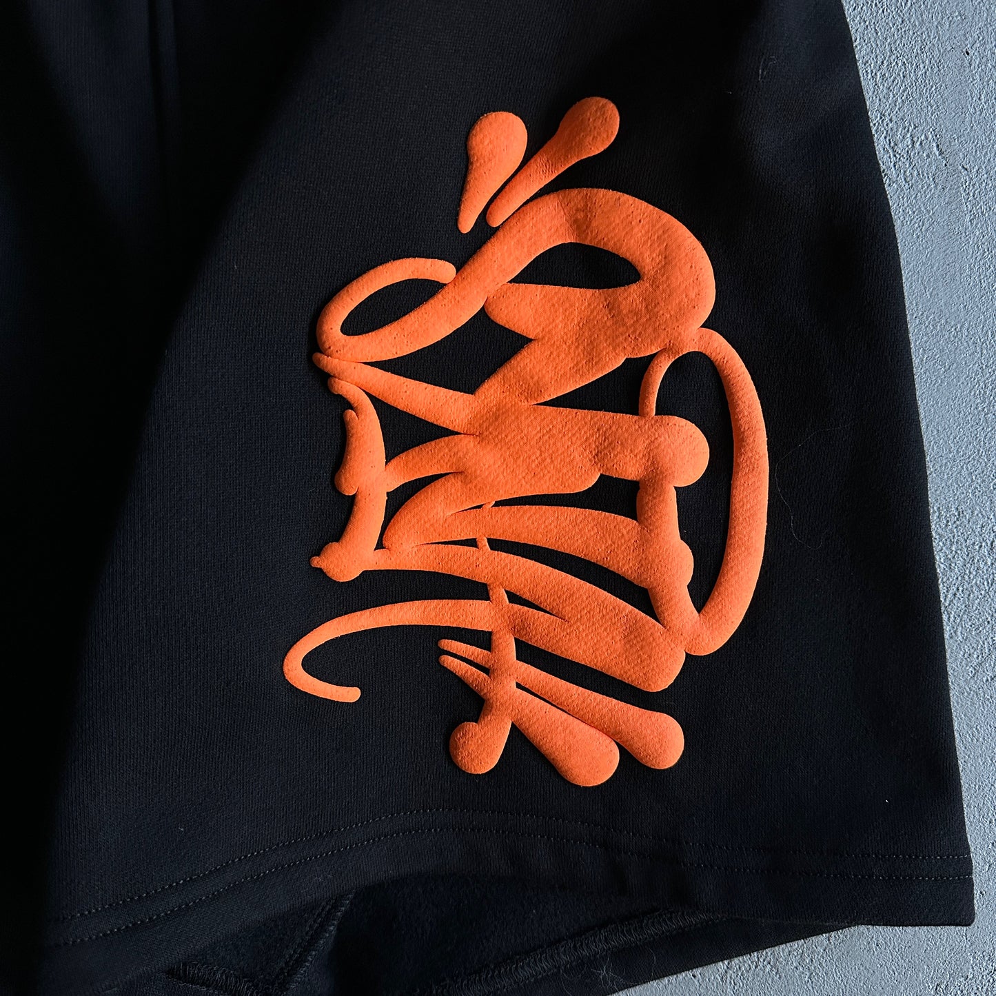 Conjunto SYNA World Preto e Laranja