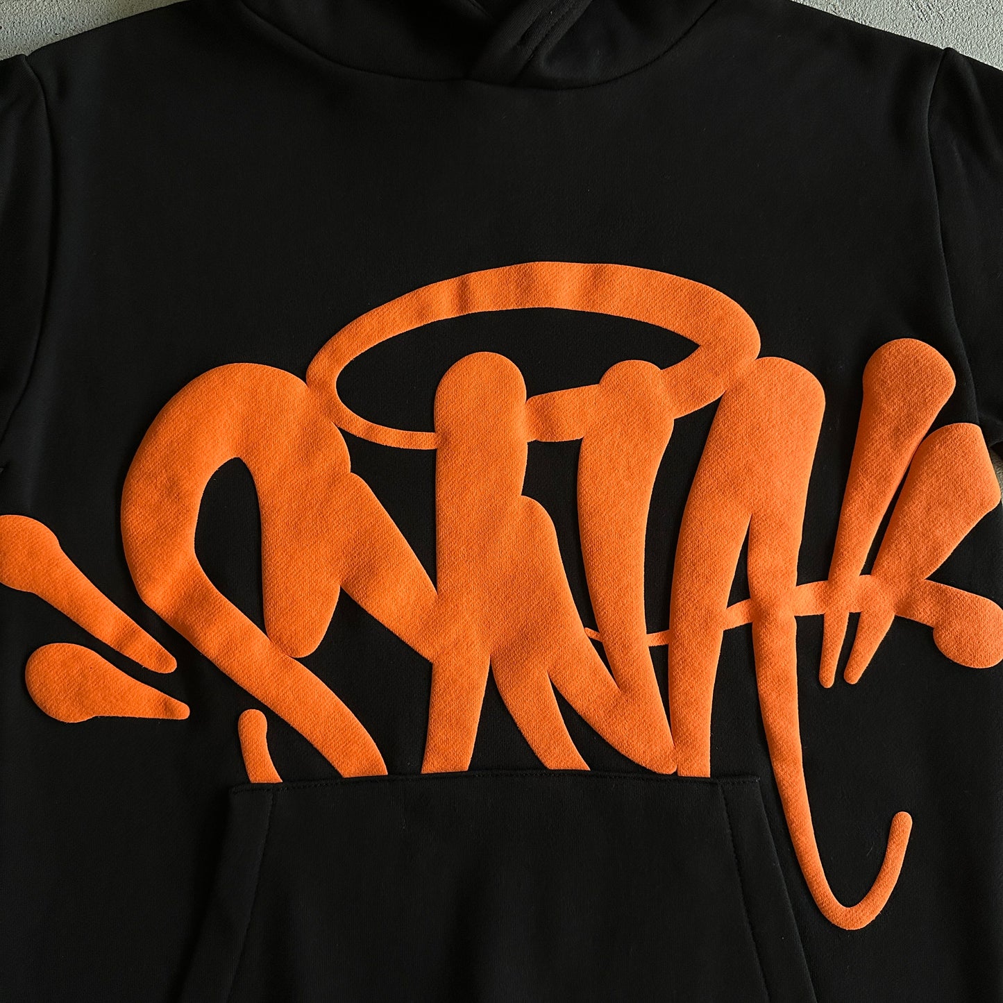 Conjunto SYNA World Preto e Laranja