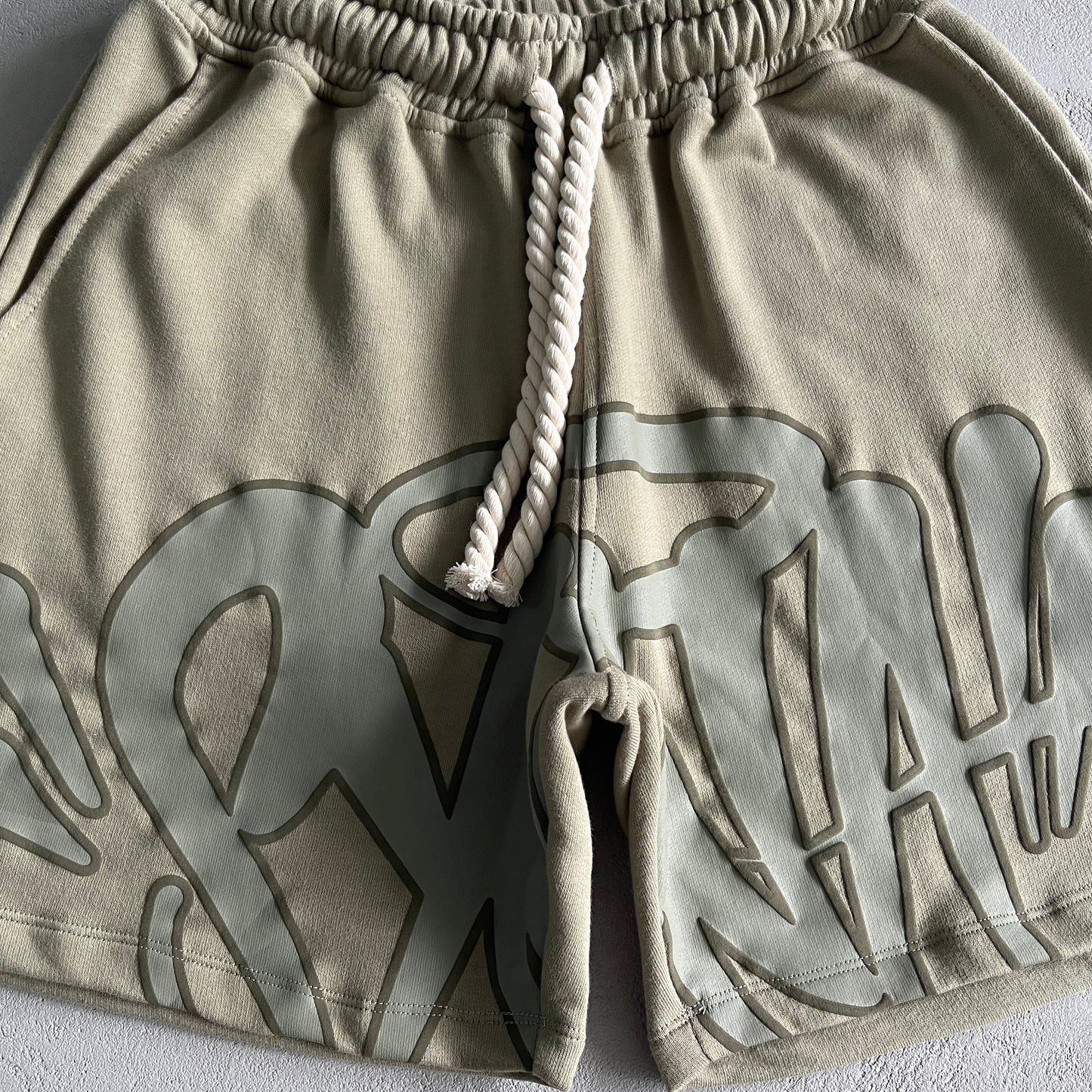 Conjunto SYNA World Verde Militar