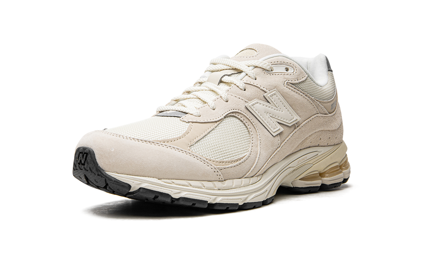 2002R "Calm Taupe"