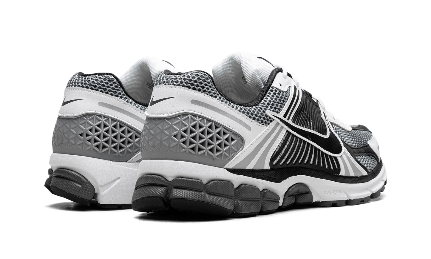 Nike Zoom Vomero 5 SE SP "Black / Metallic Silver"